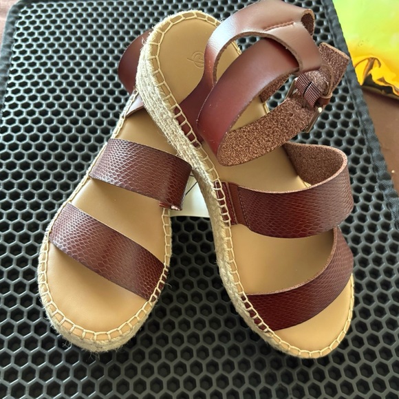 The Drop elegant  brown espadradille   sandals - Picture 5 of 6
